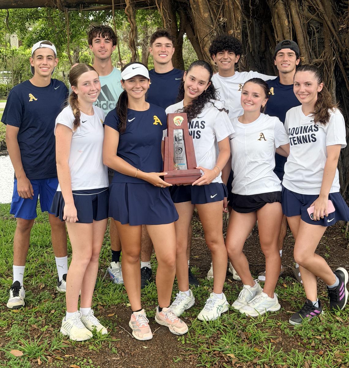 St. Thomas Aquinas swept the team titles in boys’ and girls’ tennis.