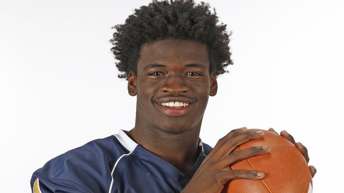 
Miami High star Keyshawn “Pie” Young, who is being pursued by top programs such as Alabama and Michigan, says the Stings have the ingredients for success this season.
