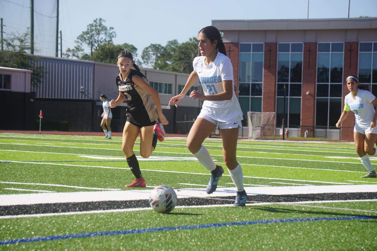 The undefeated Lourdes girls’ soccer team beat last year’s 4A state runner-up Orlando Bishop Moore 3-0.