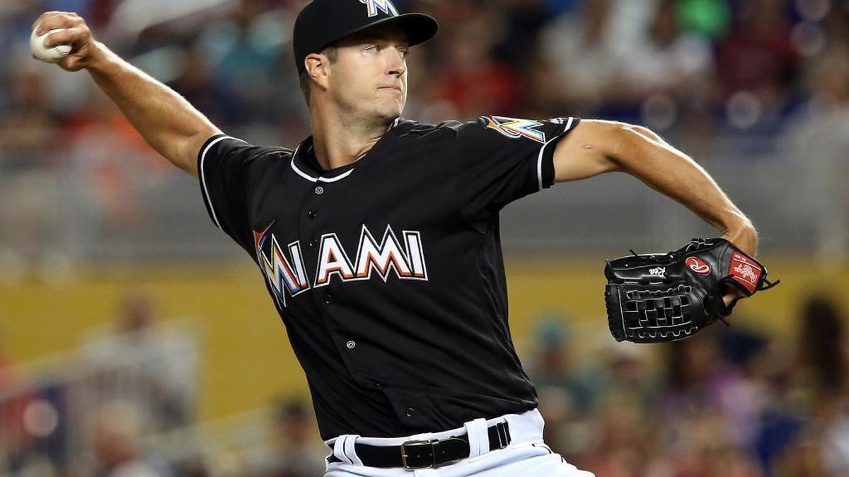 Miami Marlins' Colin Rea pitches in the first inning of the game against the St. Louis Cardinals at Marlins Park in Little Havana in Miami on Saturday, July 30, 2016.