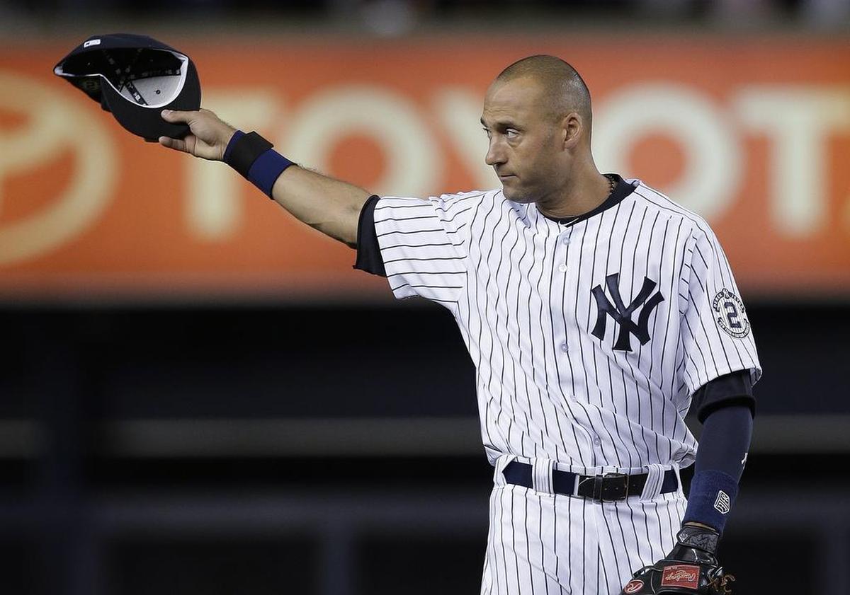 New York Yankees shortstop Derek Jeter acknowledges the New York fans.