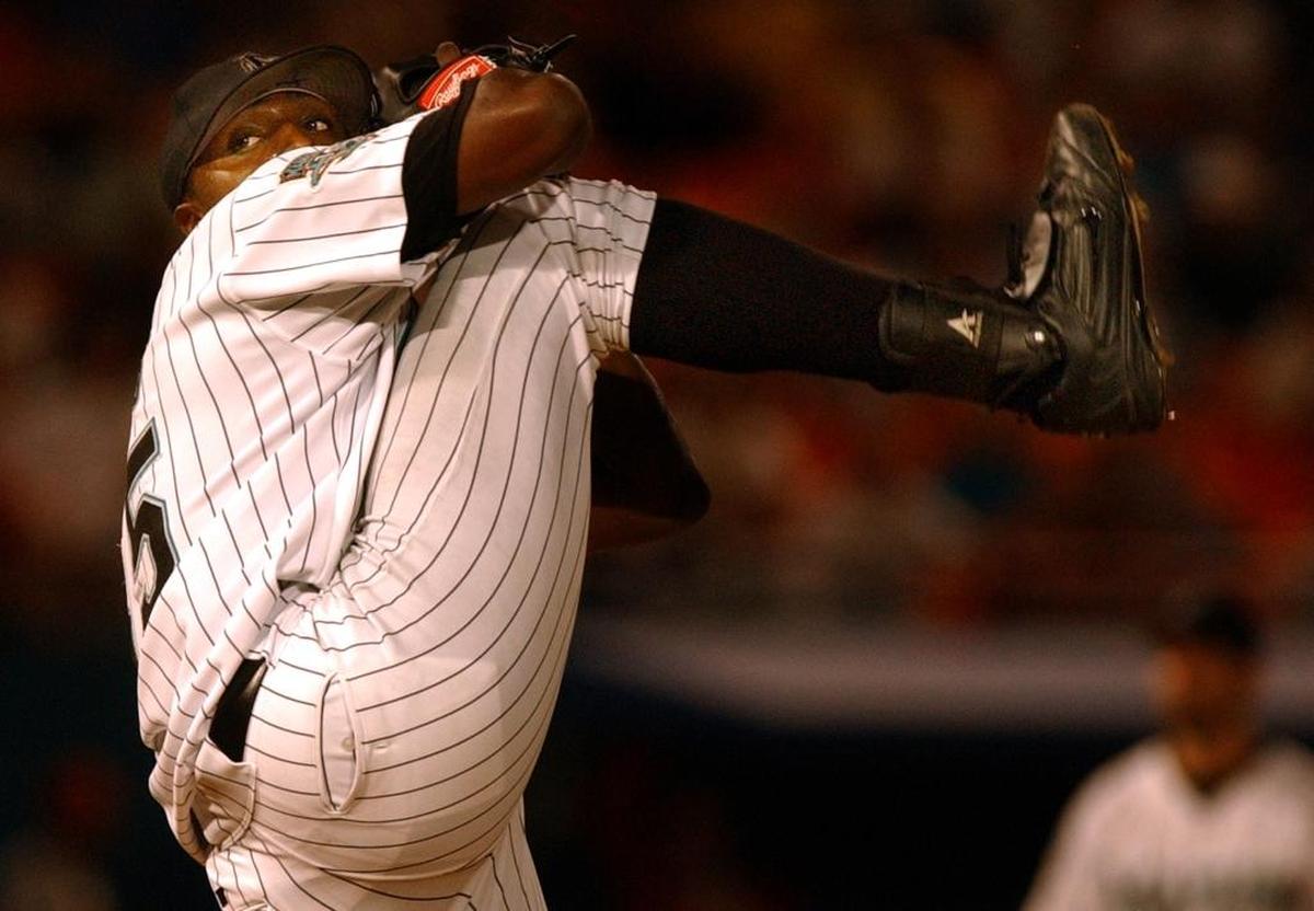 Dontrelle Willis pitches against the Phillies in 2003.