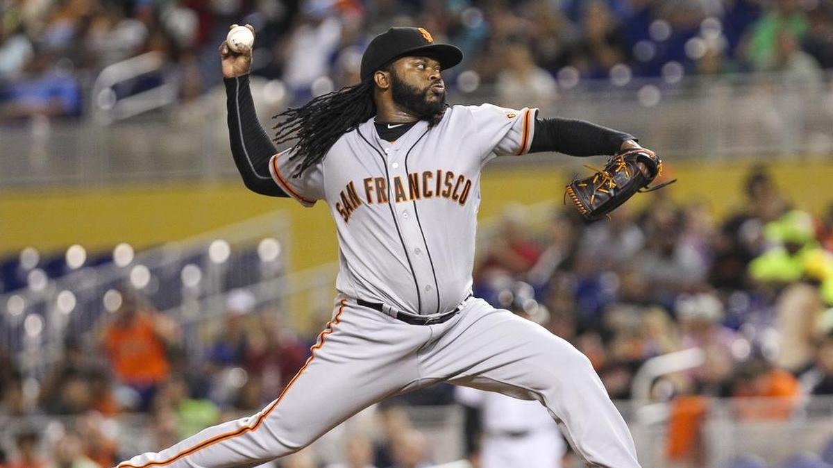 San Francisco Giants’ Johnny Cueto (47) pitches during the first inning against the Miami Marlins at Marlins Park in Little Havana on Monday, August 8, 2016.