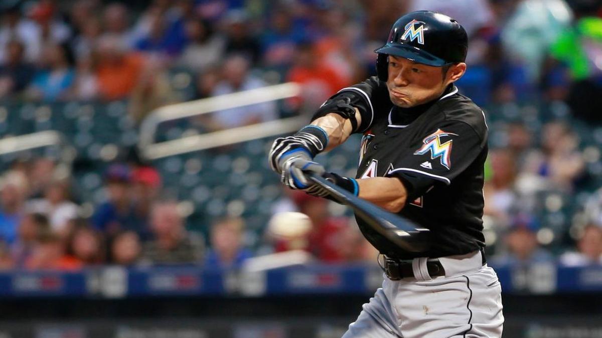Ichiro Suzuki grounds out during the first inning on Thursday night against the Mets.