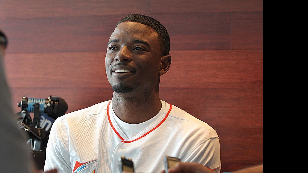 
Miami Marlins second baseman Dee Gordon has a minor hamstring injury. 
