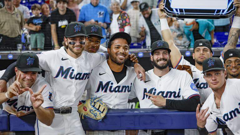 PHOTO GALLERY: Miami Marlins Defeat Cincinnati Reds on Wednesday