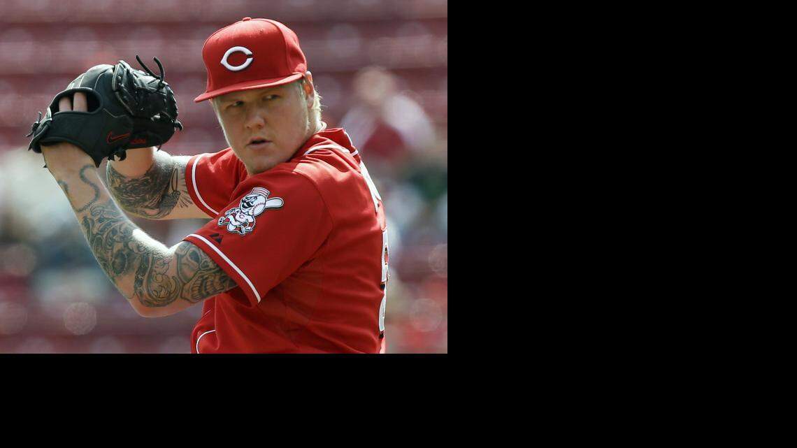
Cincinnati Reds pitcher Mat Latos throws against the New York Mets during a game in Cincinnati on Sept. 25, 2013. 
