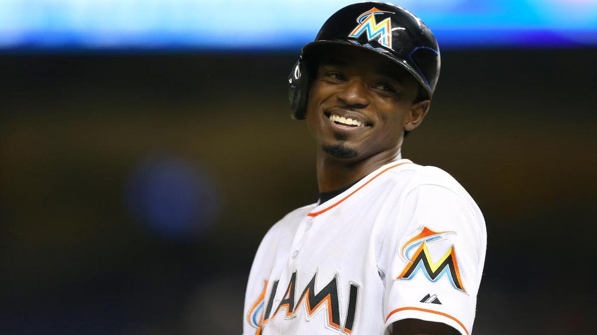 Dee Gordon is the seventh different Marlins player to win a Gold Glove.
