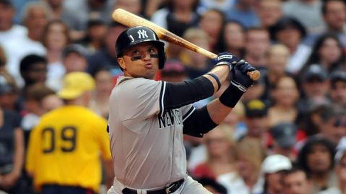 
Martin Prado has a better career batting average and better fielding percentage at third base than Casey McGehee.
