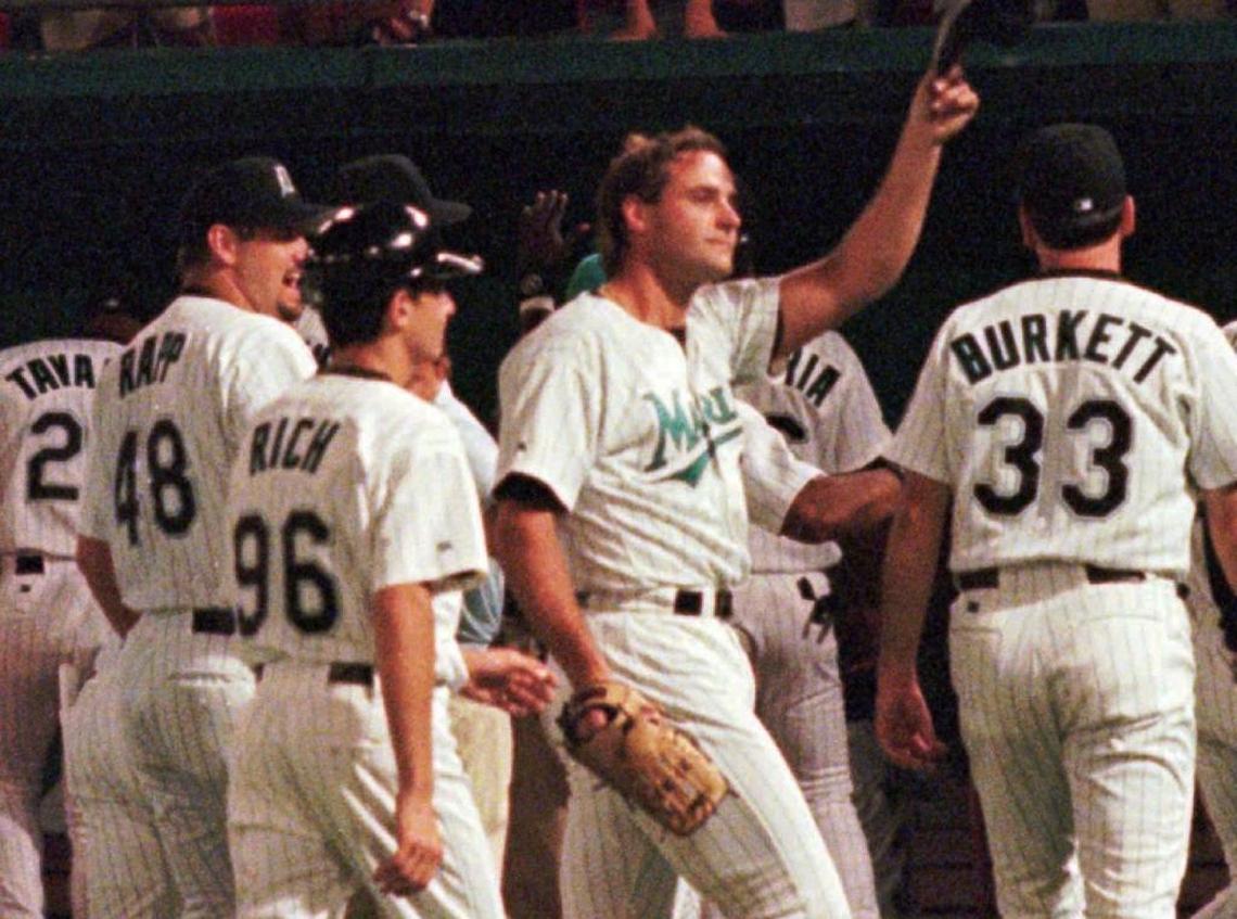 Florida Marlins pitcher Al Leiter tips his hat to the fans after pitching a no-hitter against the Colorado Rockies on May 11, 1996 — the first no-hitter in club history.