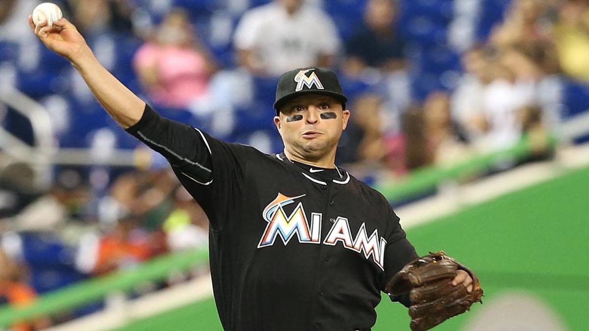 Martin Prado pulled up with what appeared to be a right hamstring injury while playing for Venezuela in its second round game vs. the United States Wednesday night.