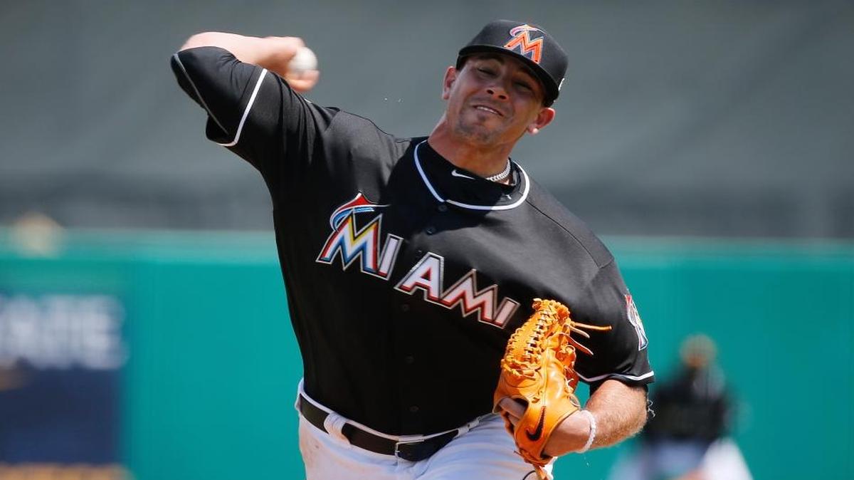 Miami Marlins starting pitcher Jose Fernandez delivers the ball during the first inning of an exhibition spring training baseball game against the New York Mets, Thursday, March 17, 2016, in Jupiter, Fla.