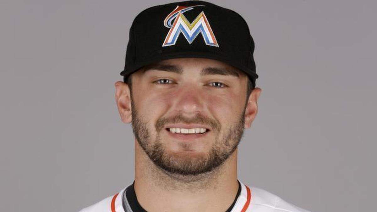
A league investigation did not find evidence that Marlins pitcher Jarred Cosart bet on baseball.
