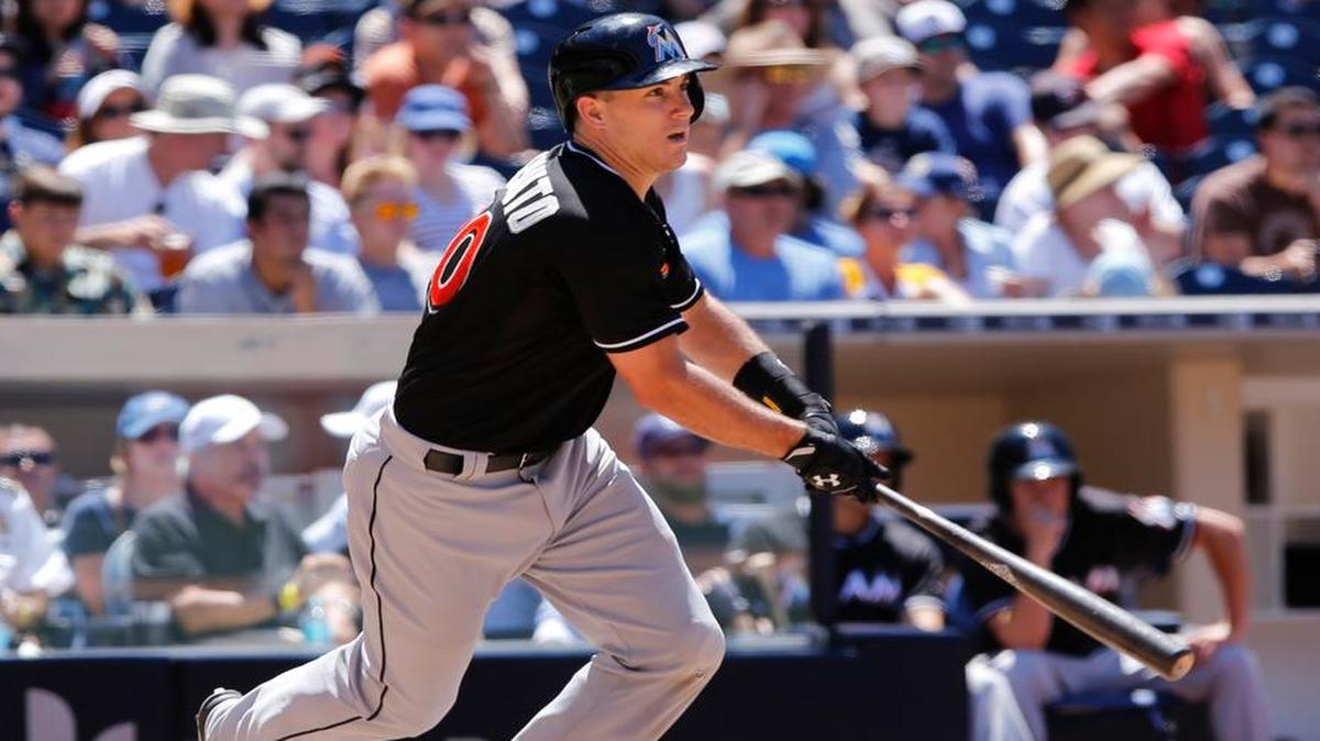 
Miami Marlins' J.T. Realmuto watches his single to right field during the fifth inning against the San Diego Padres during the first inning in a baseball game Sunday, July 26, 2015, in San Diego. Realmuto scored later in the inning on a sacrifice fly by Ichiro Suzuki.
