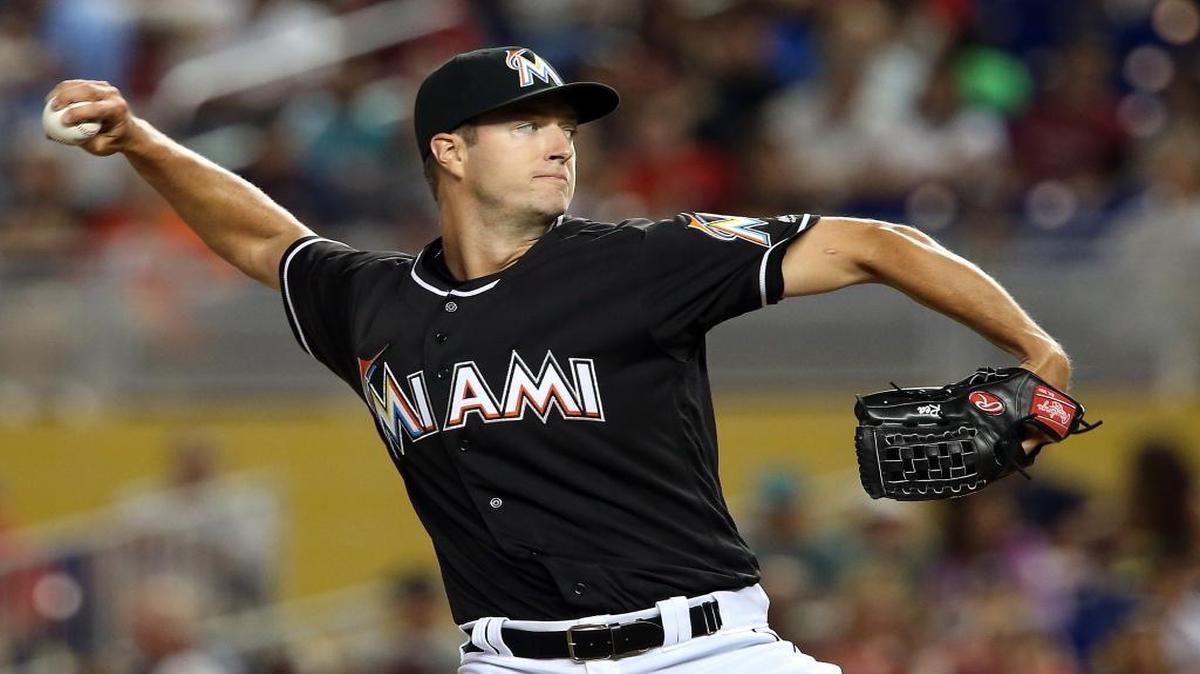 Miami Marlins' Colin Rea pitches in the first inning of the Miami Marlins vs St. Louis Cardinals, game at Marlins Park in Little Havana in Miami on Saturday, July 30, 2016.