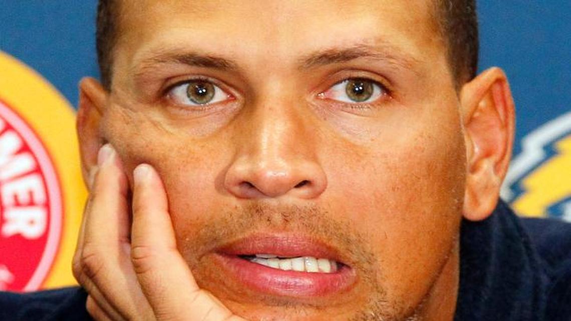 
Alex Rodriguez has issued a handwritten apology "for the mistakes that led to my suspension" but has turned down New York's offer to use Yankee Stadium for a news conference and has failed to detail any specifics about his use of performance-enhancing drugs. 
