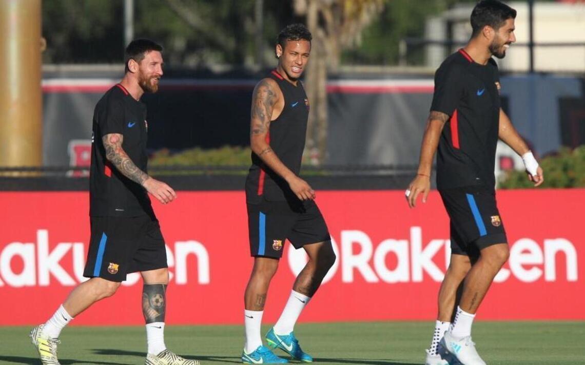 Messi is in Miami, Ronaldo is not — a private jet awaits