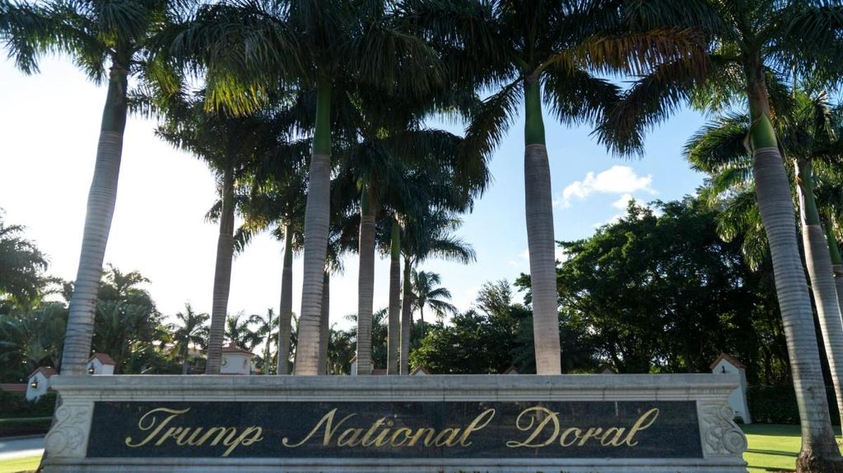 The main entrance to the Trump National Doral Miami Golf Shop.
