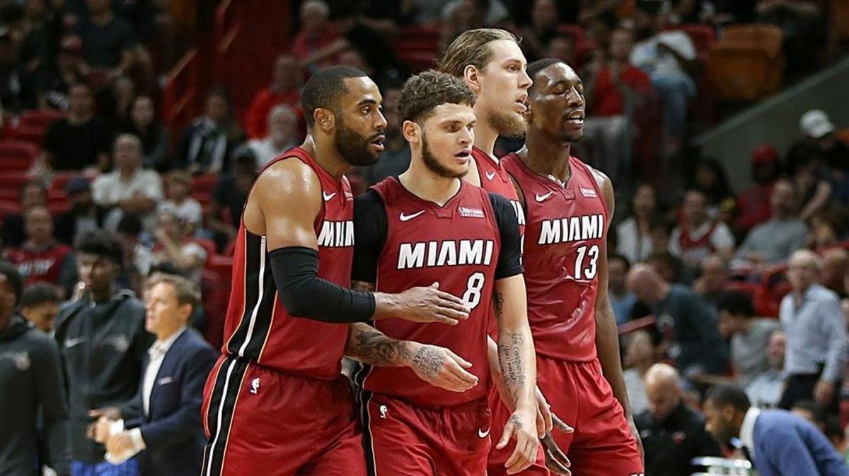Wayne Ellington, Tyler Johnson, Kelly Olynyk and Bam Abedayo react to taking a big lead against the Orlando Magic in the fourth quarter at AmericanAirlines Arena in Miami on Tuesday, December 26, 2017.