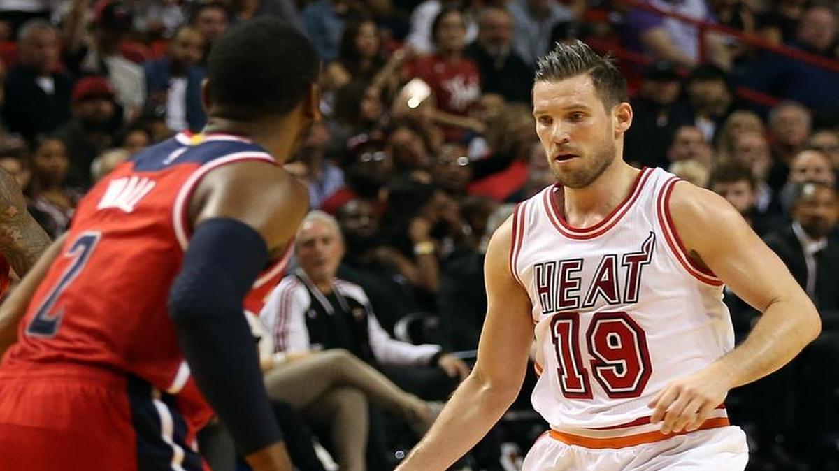 Miami’s Beno Udrih drives to the basket against Washington’s John Wall on February 20, 2016.