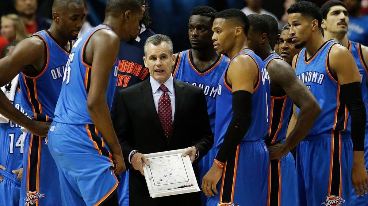 Oklahoma City coach Billy Donovan, center, talks to players in the fourth quarter of a game against the Atlanta Hawks on Monday, Nov. 30, 2015, in Atlanta.