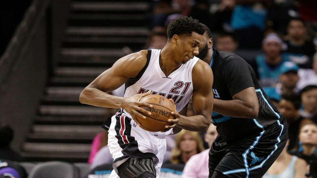 The Hornets went big in Game 3 to pack the paint and deter Heat center Hassan Whiteside, who had 13 points and 18 rebounds in Saturday’s loss.