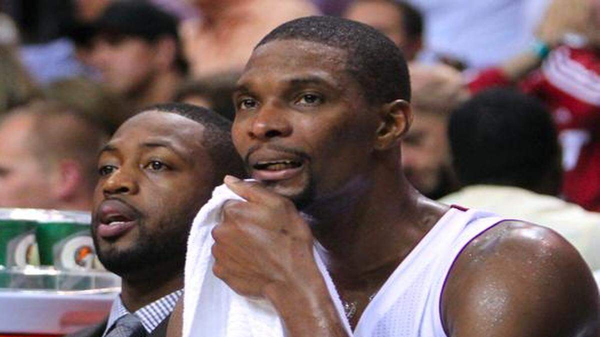 
From left: Miami Heat guard Dwyane Wade and teammate Chris Bosh are shown during the second quarter of an NBA basketball game at the AmericanAirlines Arena in Miami on Nov. 20, 2014.
