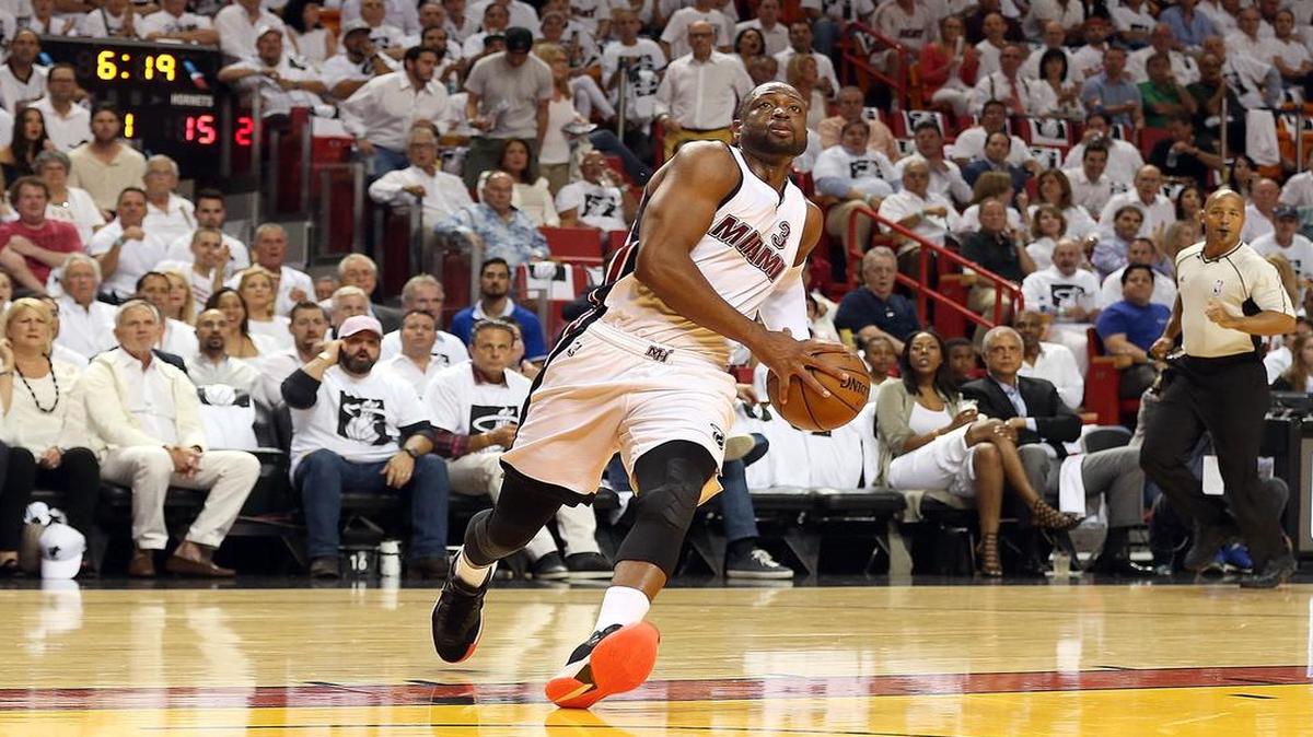 Dwyane Wade drives to the basket during Game 2 of the first-round playoff series against Charlotte. One of Wade’s signature performances came in the fourth quarter of Game 6.