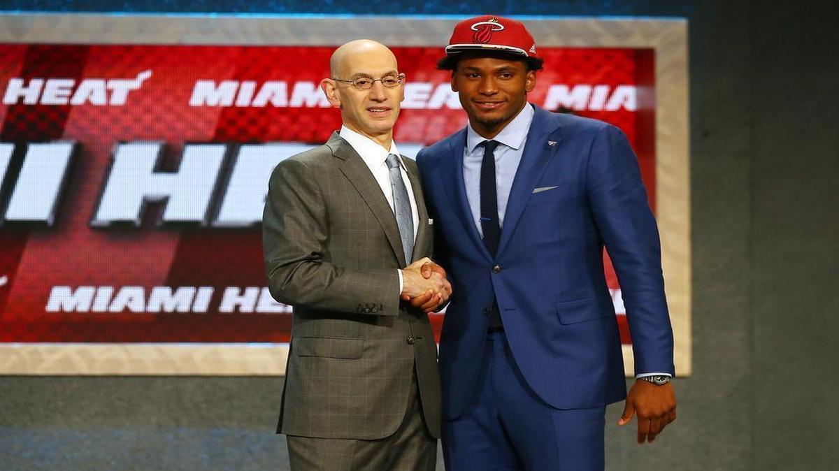 
Justise Winslow poses with Commissioner Adam Silver after being selected tenth overall by the Miami Heat in the First Round of the 2015 NBA Draft at the Barclays Center on June 25, 2015 in the Brooklyn borough of New York City. 
