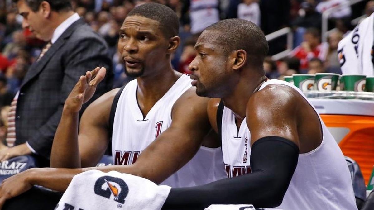 Heat veterans Chris Bosh and Dwyane Wade, shown earlier this season, were critical of teammates during a loss to the Los Angeles Clippers on Wednesday, Jan. 13, 2016.