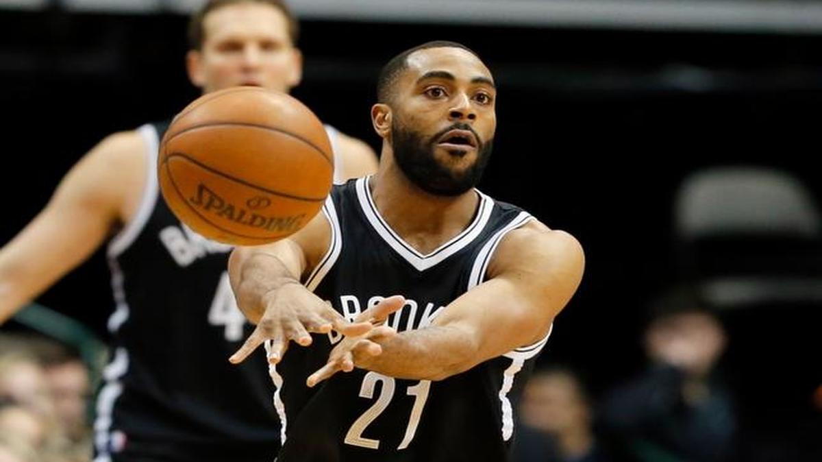 Wayne Ellington received the NBA’s J. Walter Kennedy Citizenship Award last season for community service.