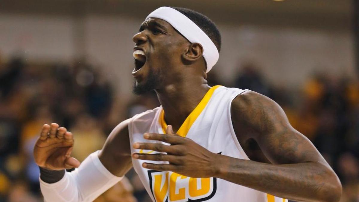 
 Miami Heat signed undrafted rookie and former Virginia Commonwealth guard Briante Weber. 
