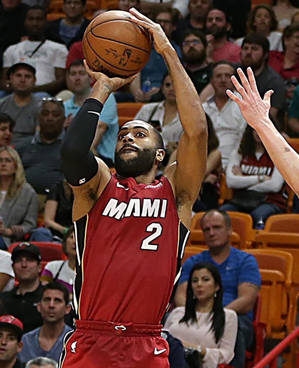Miami Heat guard Wayne Ellington shoots in the second quarter of a game against the Orlando Magic at AmericanAirlines Arena in Miami on Tuesday, December 26, 2017.