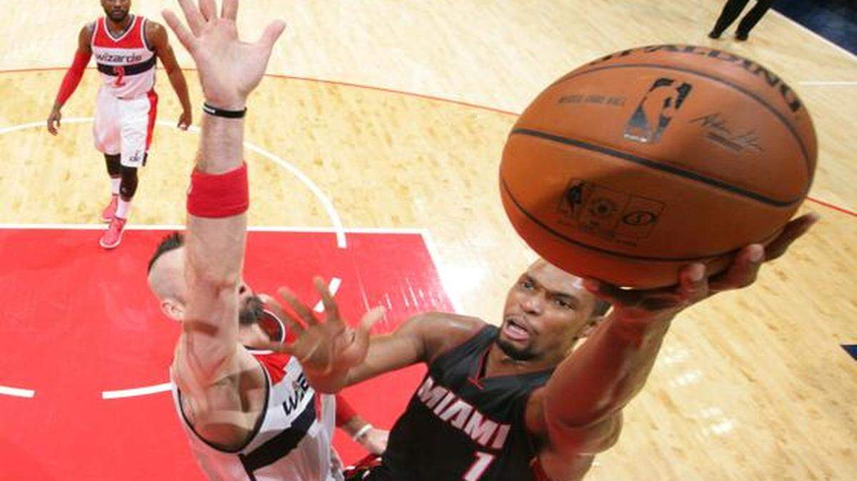 
‘We probably have a bad grade right now,’ Chris Bosh said of the Heat, which has started the season 9-8.
