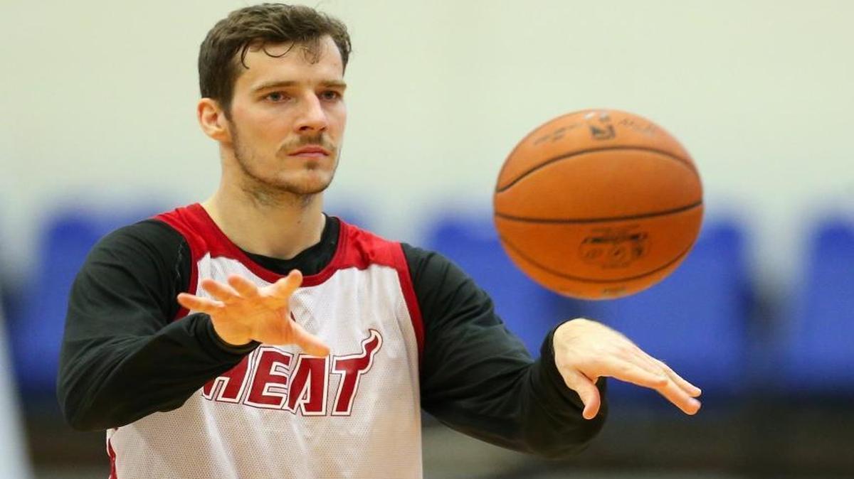 Goran Dragic is expected to miss at least a week with a mild calf strain and then will be re-evaluated.