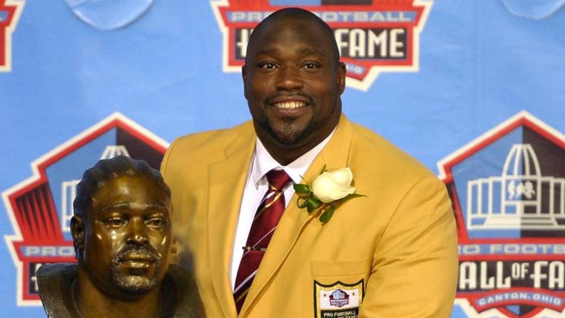 Warren Sapp, inducted into the Pro Football Hall of Fame in 2013, announced Tuesday he will donate his brain to research when he dies.