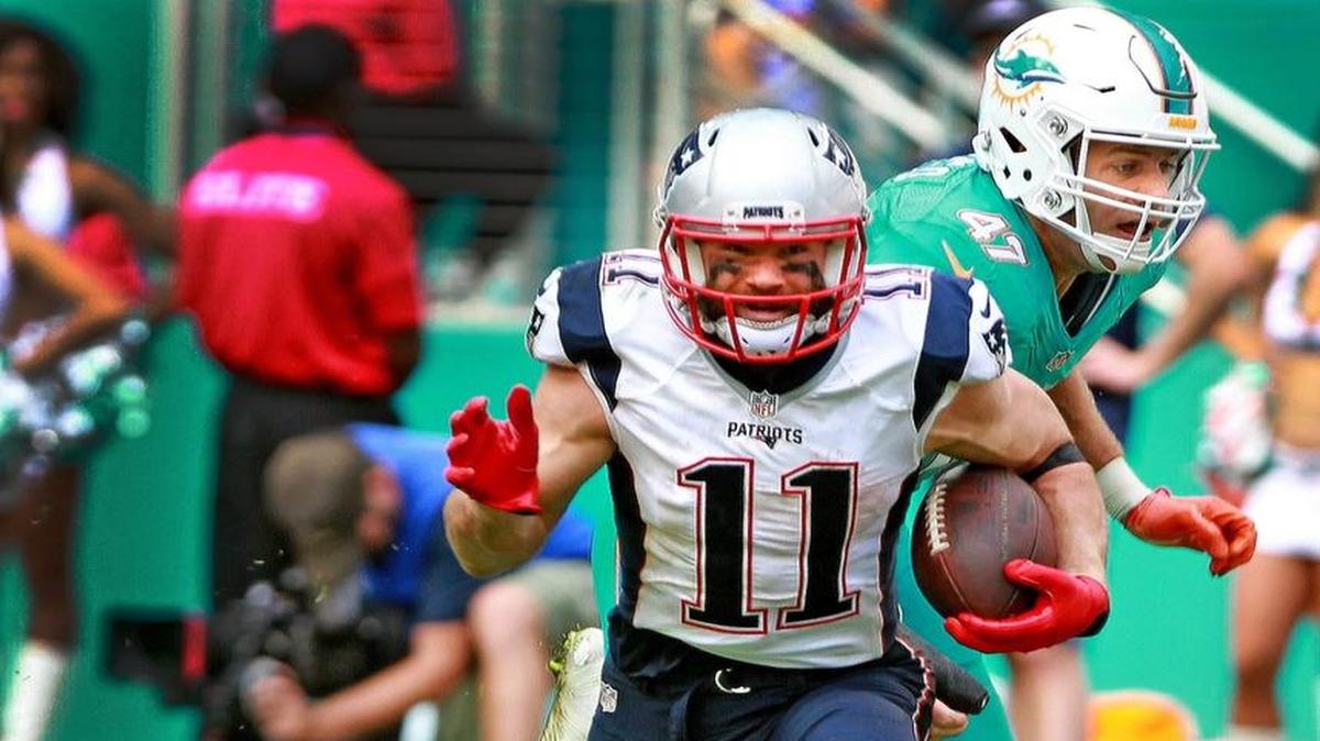 The Patriots’ Julian Edelman caught eight passes for 151 yards and had a 77-yard TD catch in the third quarter.