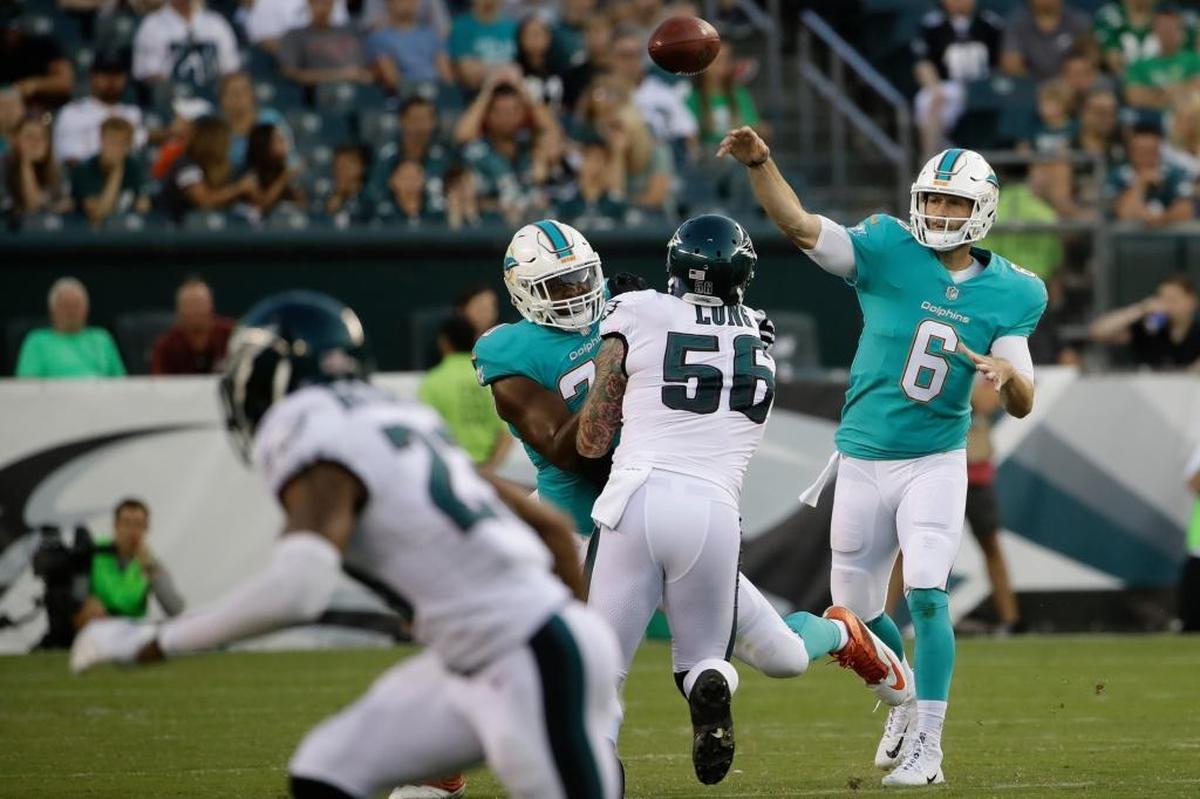 Miami Dolphins' Jay Cutler in action during the first half of a preseason NFL football game against the Philadelphia Eagles, Thurs., Aug. 24, 2017, in Philadelphia.
