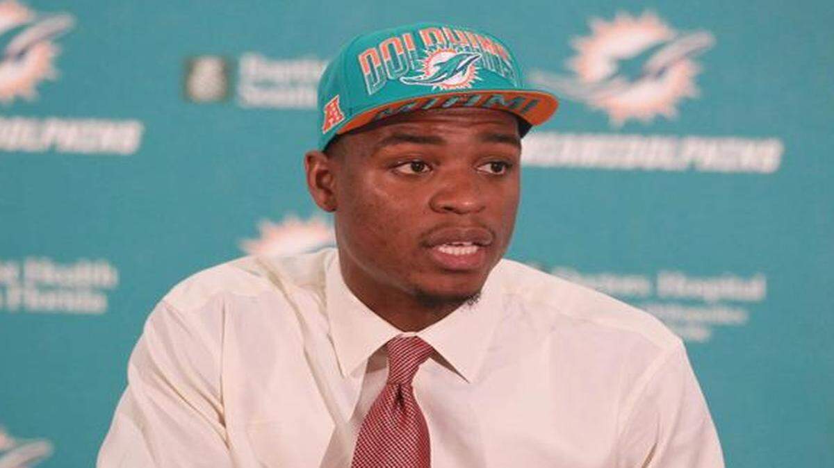 
Dion Jordan, coming off two drug-related suspensions by the NFL, said he has come back to the Dolphins with a ‘clear mind.’
