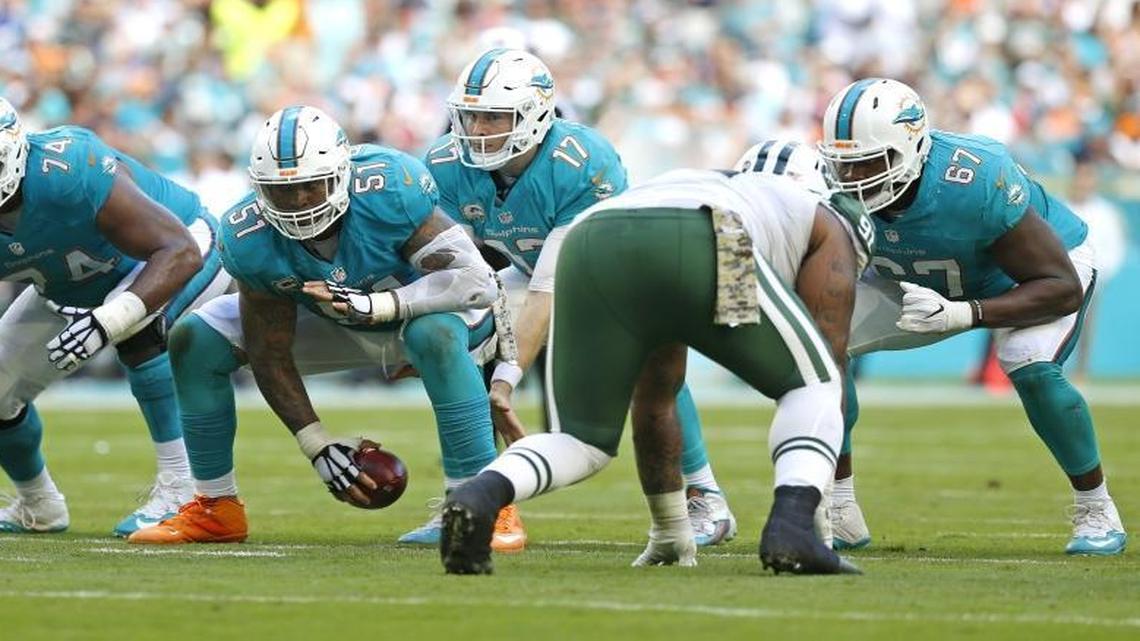 Dolphins center Mike Pouncey (51) will not play Sunday.