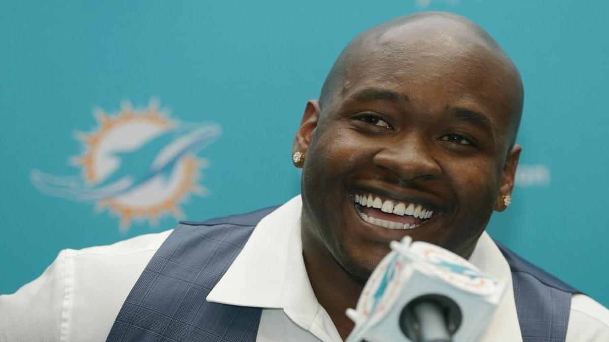 Laremy Tunsil was all smiles Thursday: he plans to play against the Ravens.