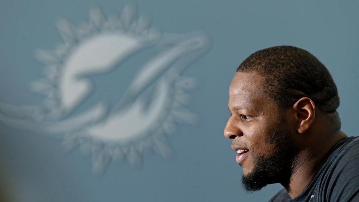 Ndamukong Suh — comedian? New ad shows a lighter side.