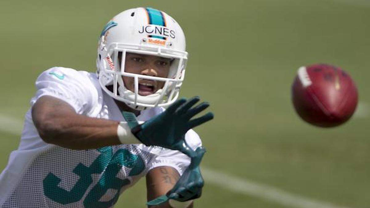 
Don Jones says the Dolphins haven’t asked him for intel about the Patriots this week.
