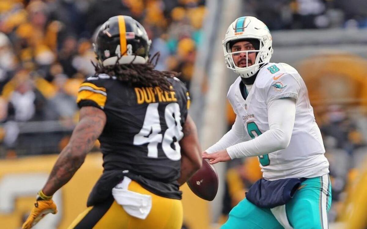 Bud Dupree had Matt Moore in his sights in Pittsburgh.