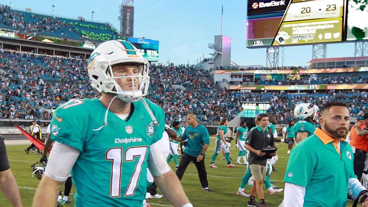 
Miami Dolphins quarterback Ryan Tannehill walks off the field after being defeated by the Jacksonville Jaguars at EverBank Field in Jacksonville, Florida, September 20, 2015.
