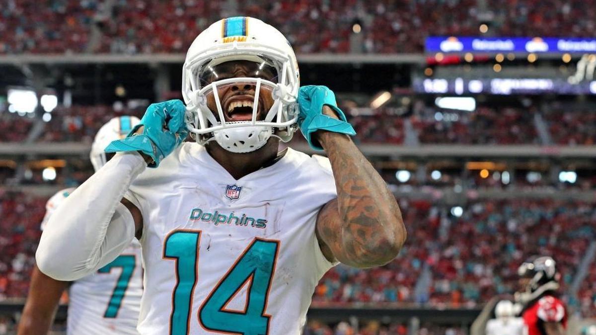 Dolphins receiver Jarvis Landry has a lot to say, but rarely needs 280 characters to get his point across.