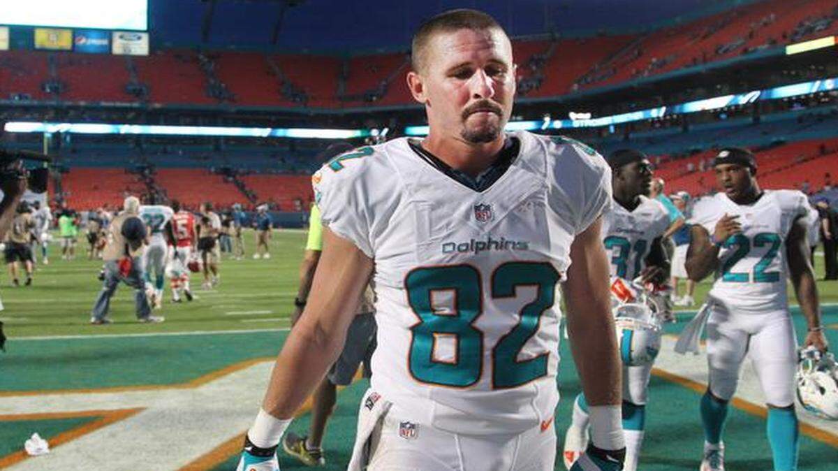 
Miami Dolphins wide receiver Brian Hartline leaves the field after the team’s 34-15 loss to the Kansas City Chiefs at Sun Life Stadium in Miami Gardens, Fla., on Sunday, Sept. 21, 2014. 
