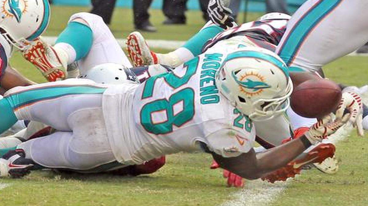 
Knowshon Moreno ran for 134 yards and a TD in the Dolphins’ opener against the Patriots. He should return Sunday against Green Bay. 
