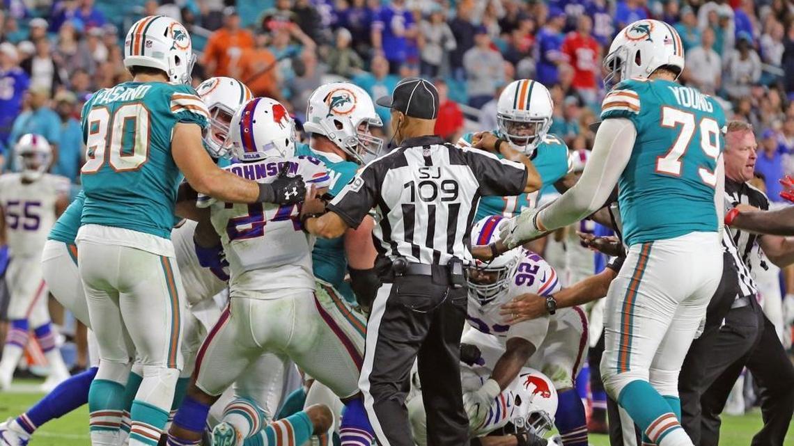 The Dolphins simply fell apart in 2017, and Sunday’s finale was an ugly, but fitting, end.