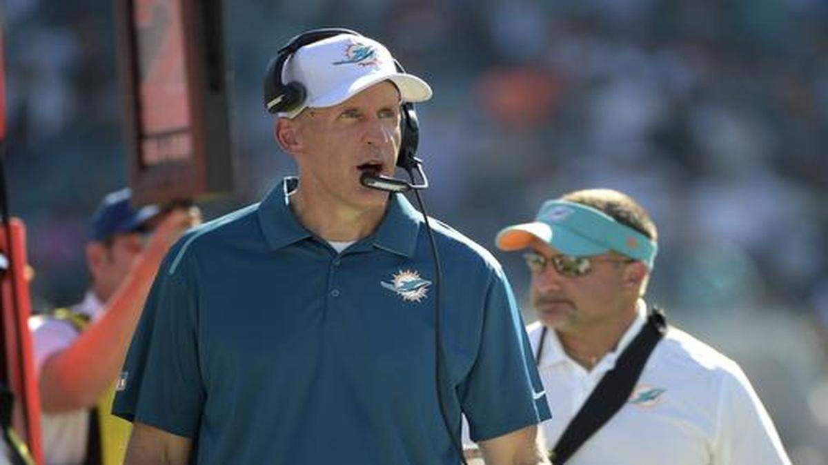 Dolphins coach <252>Joe Philbin